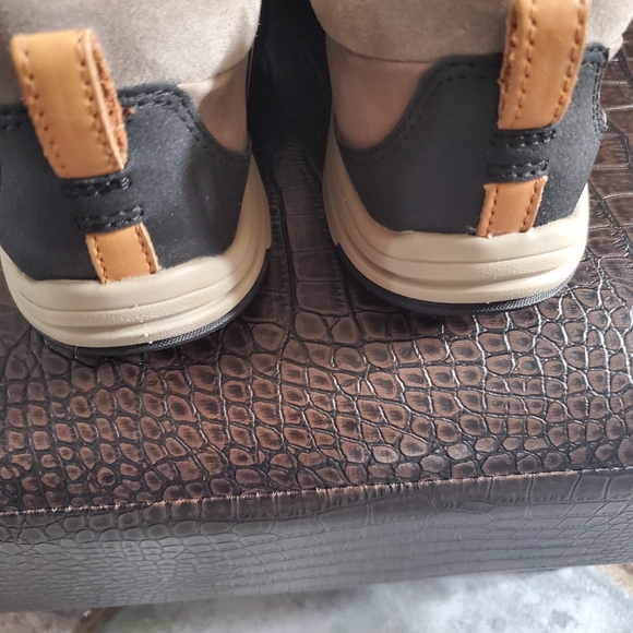 Clarks Wave Andes Walking/Hiking Shoes - Picture 5 of 12